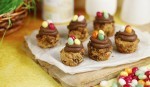 Πρωτεϊνούχα Muffins με βρώμη, φιστικοβούτυρο και σταγόνες σοκολάτας